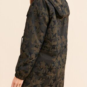 Star Camo Rain Anorak